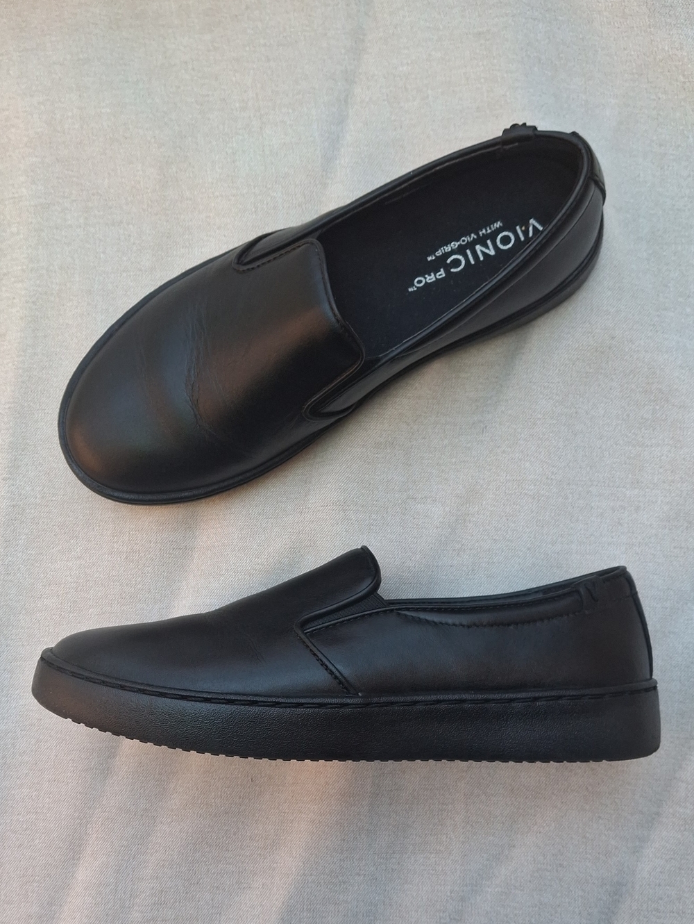 Vionic Pro Avery Black Leather Slip-Resistant Shoes Women's Size 7